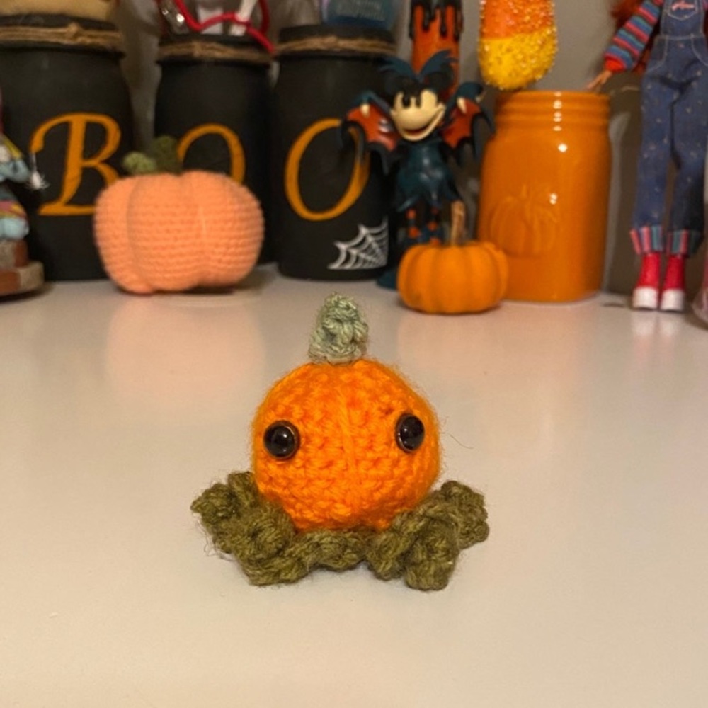 halloween crochet decor pumpkin buddy
